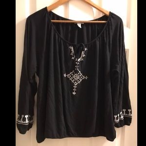 Old navy embroidered black blouse tie neckline xl